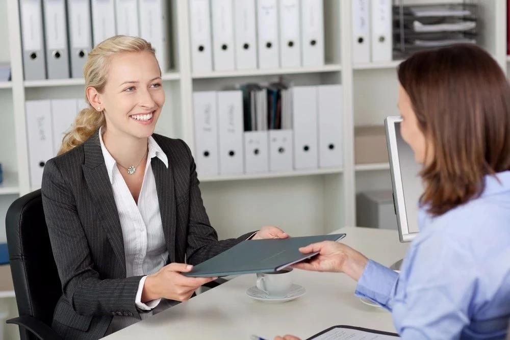 i口岸丨暑期跨境游火爆！拱北口岸客流突破1500万，单日最高42.99万人次